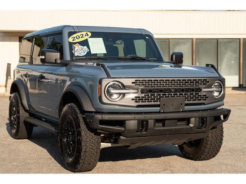 Used 2024 Ford Bronco Badlands AWD/4WD image 32