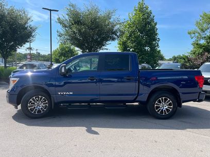 Used 2024 Nissan Titan SV w/ SV Convenience Package