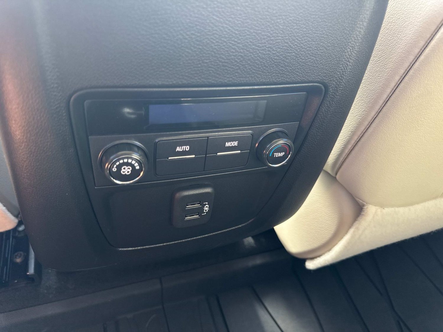 Used 2024 Buick Enclave Essence w/ Trailering Package, 5000 lbs. AWD/4WD image 21