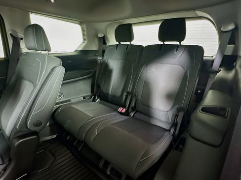 Used 2023 Jeep Grand Cherokee L Laredo w/ Luxury Tech Group I image 29