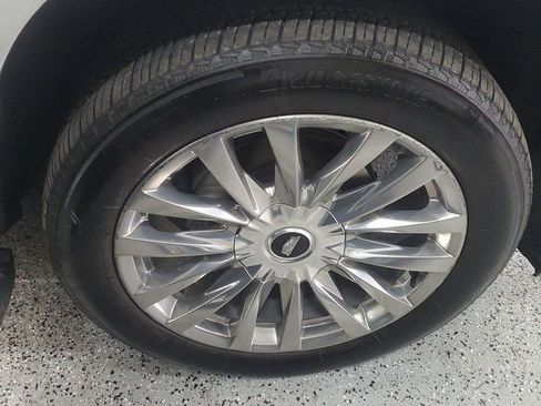 Used 2023 Cadillac Escalade Premium Luxury w/ Performance Package image 22