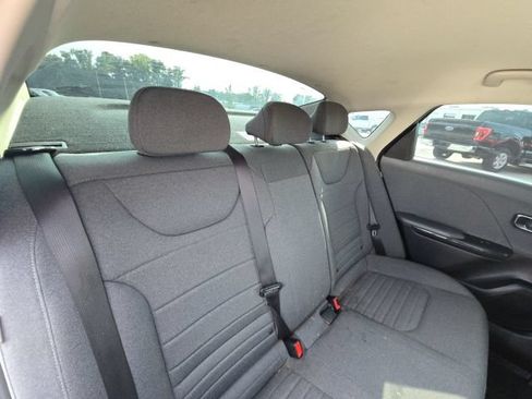 Used 2025 Kia K4 EX FWD image 12