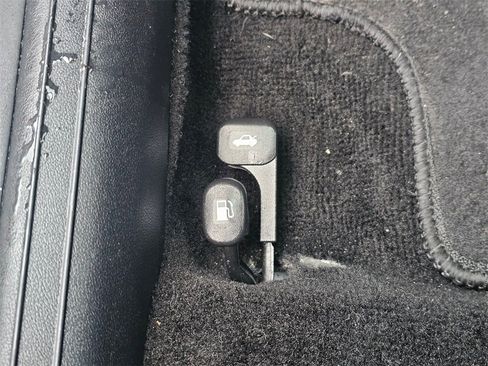 Used 2021 Hyundai Elantra SEL w/ Convenience Package image 34