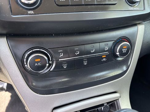 Used 2015 Nissan Sentra S FWD image 36