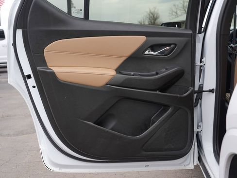 Used 2023 Chevrolet Traverse Premier AWD/4WD image 20
