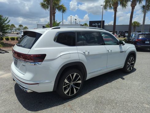 Certified 2026 Volkswagen Atlas SEL Premium R-Line AWD/4WD image 6