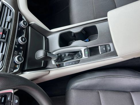 Used 2018 Honda Accord EX image 14