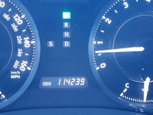 Used 2010 Lexus IS 350C image 24