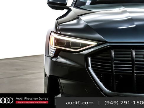 Used 2023 Audi e-tron Premium w/ Convenience Plus Package image 14