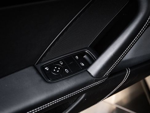 Used 2022 Porsche 911 Turbo S AWD/4WD image 22