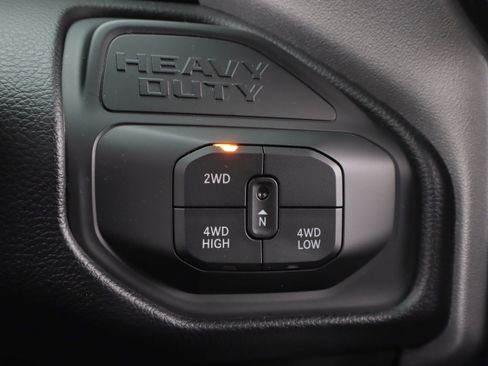 Used 2026 RAM 3500 Laramie AWD/4WD image 25