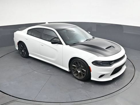 Used 2019 Dodge Charger Scat Pack w/ Plus Group RWD image 24