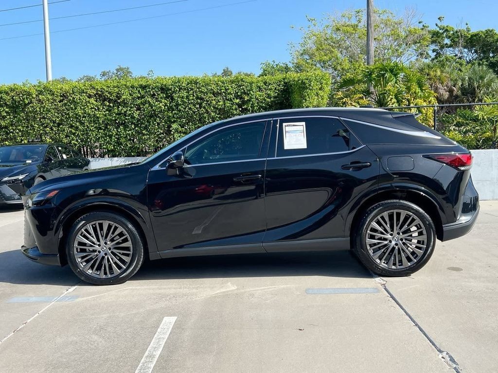 Certified 2024 Lexus RX 350 FWD w/ Convenience Package image 4