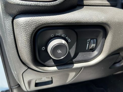 Used 2022 RAM 1500 Tradesman AWD/4WD image 23