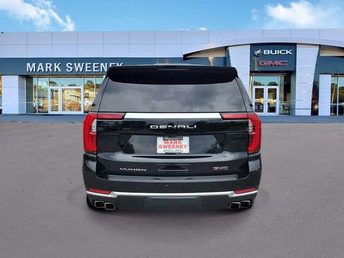 Used 2025 GMC Yukon XL Denali AWD/4WD image 31