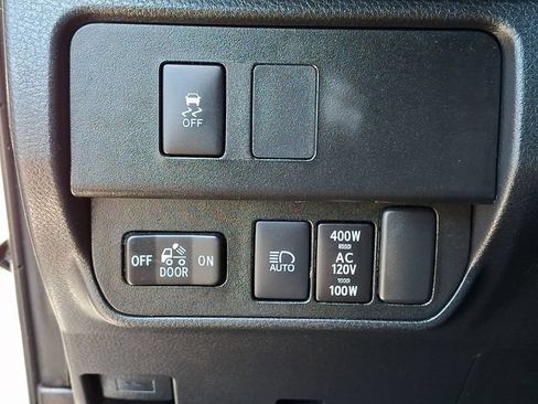 Used 2023 Toyota Tacoma TRD Sport AWD/4WD image 28