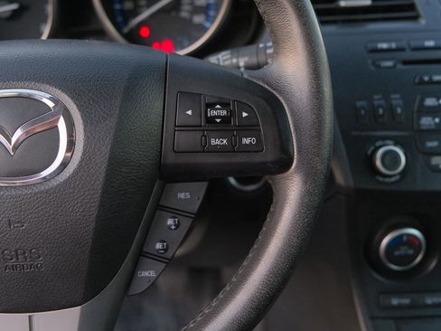 Used 2013 MAZDA MAZDA3 i Touring image 18