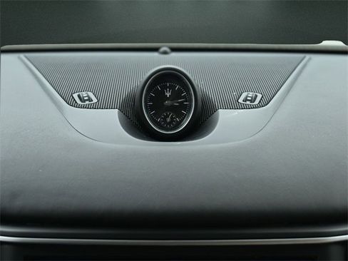 Used 2022 Maserati Levante Modena image 28