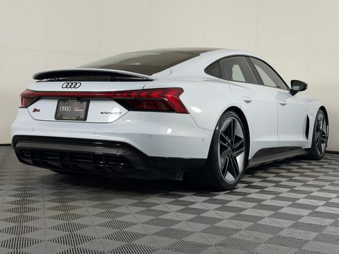 Used 2023 Audi RS e-tron GT w/ Carbon Performance Package AWD/4WD image 33