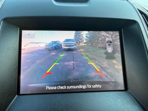 Used 2020 Ford Edge SEL w/ Convenience Package AWD/4WD image 10