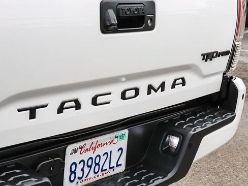 Used 2019 Toyota Tacoma TRD Pro AWD/4WD image 13