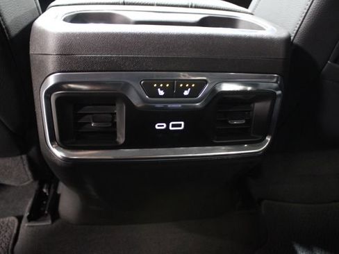 Used 2025 GMC Sierra 2500 Denali image 22