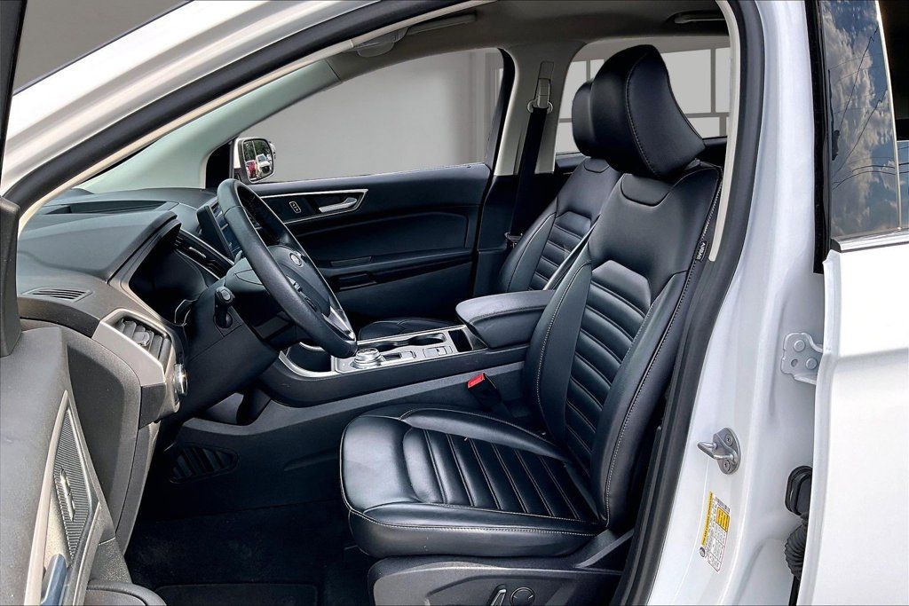 Used 2024 Ford Edge SEL AWD/4WD image 25