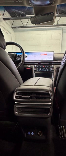 Used 2025 Genesis GV80 2.5T Standard AWD/4WD image 22