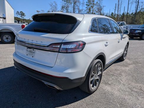 Used 2022 Lincoln Nautilus Reserve image 5