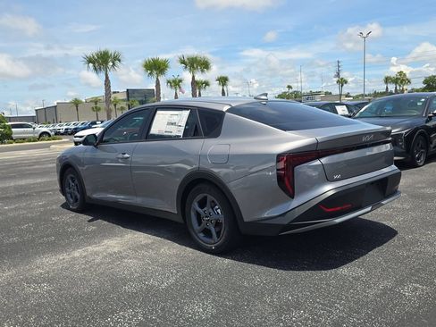 New 2026 Kia K4 FWD image 6