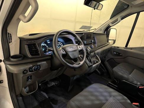 Certified 2024 Ford Transit 250 Low Roof w/ Exterior Upgrade Package RWD image 5