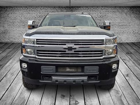 Used 2016 Chevrolet Silverado 2500 High Country w/ Duramax Plus Package image 2