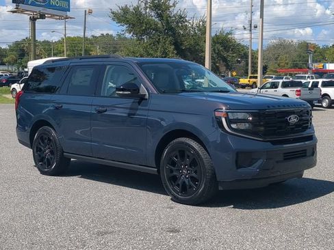 New 2027 Ford Expedition Platinum AWD/4WD image 2