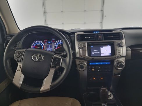 Used 2014 Toyota 4Runner Limited image 14