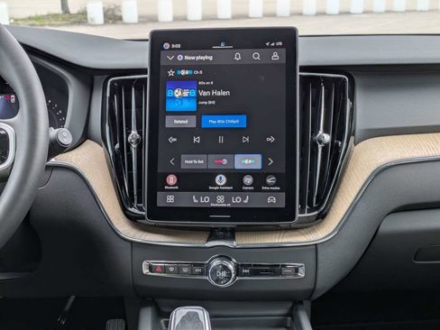 New 2026 Volvo XC60 B5 Core AWD/4WD image 20