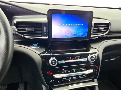 Used 2023 Ford Explorer ST-Line image 17