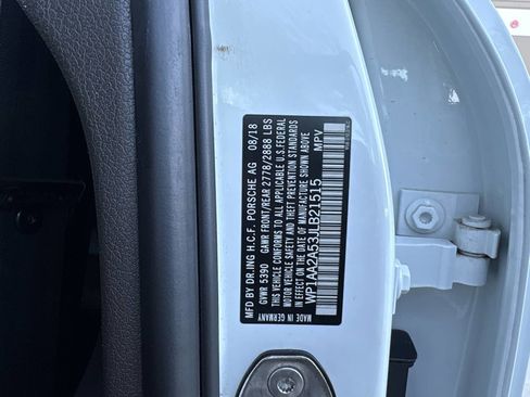 Used 2018 Porsche Macan Sport Edition image 32