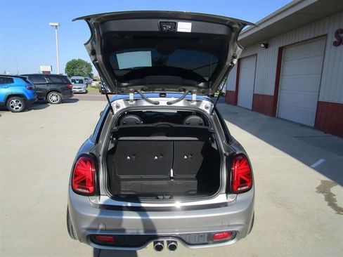 Used 2019 MINI Cooper S w/ Premium Package image 14