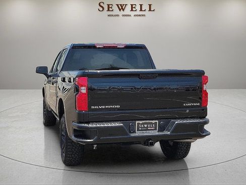 Used 2025 Chevrolet Silverado 1500 Custom Trail Boss AWD/4WD image 3