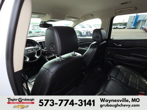 Used 2023 GMC Acadia Denali FWD image 27