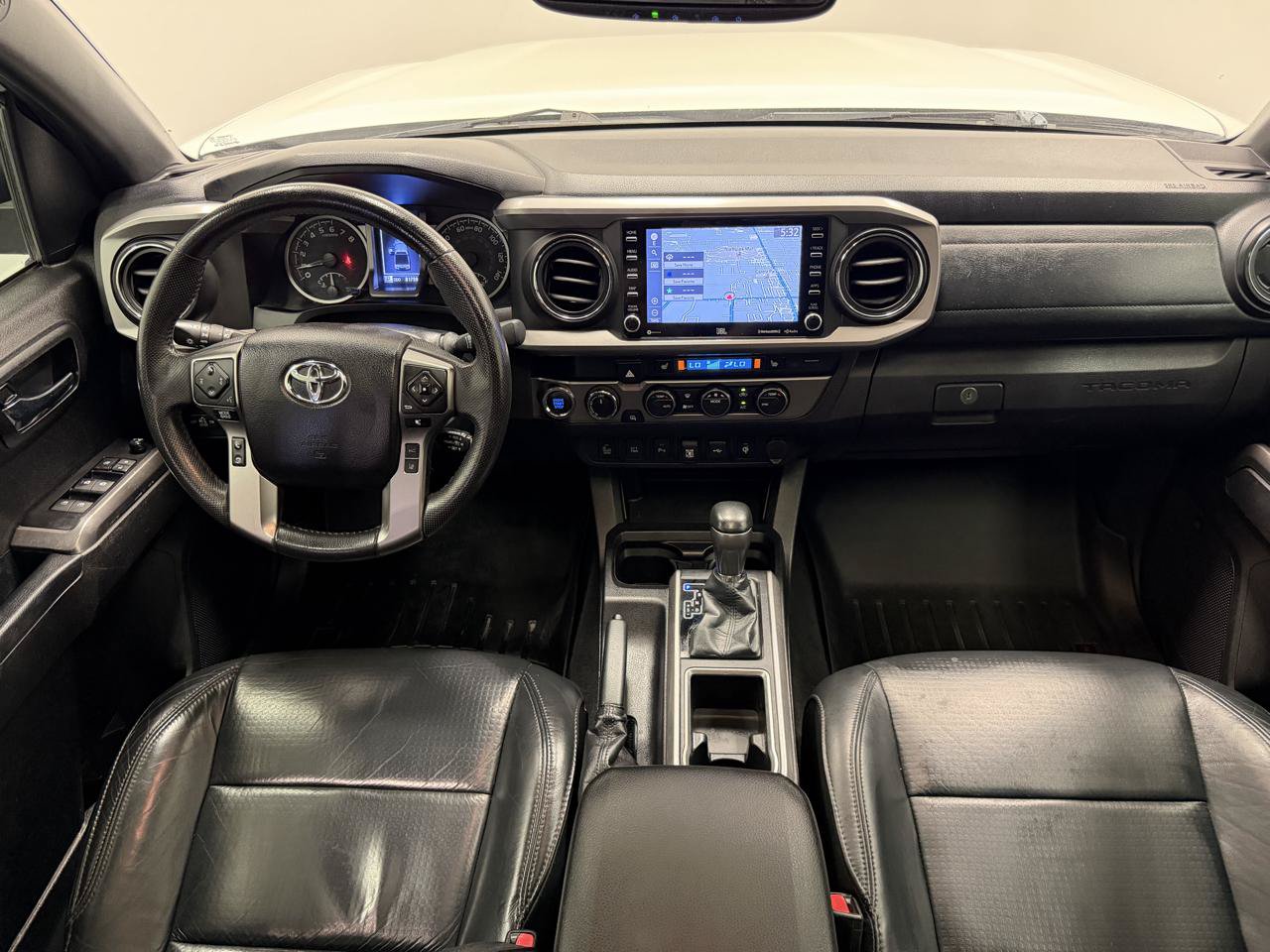 Used 2021 Toyota Tacoma Limited w/ Nightshade Package AWD/4WD image 28