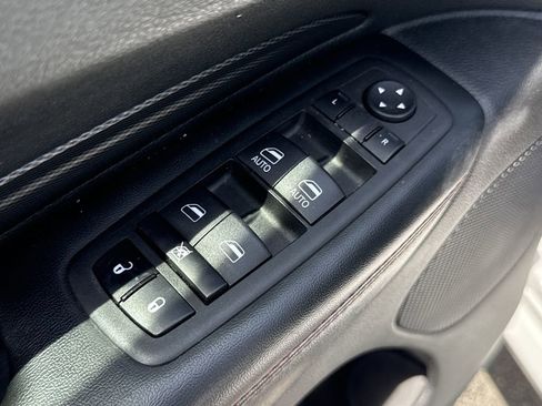 Used 2023 Dodge Durango GT RWD image 11