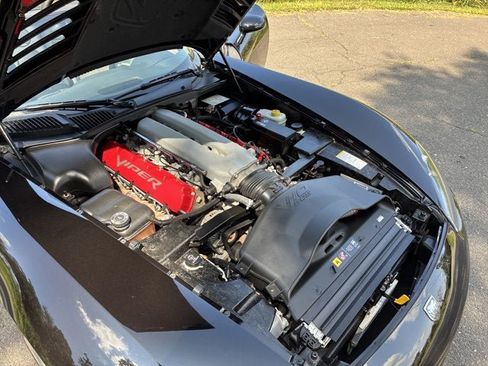 Used 2004 Dodge Viper SRT-10 image 38