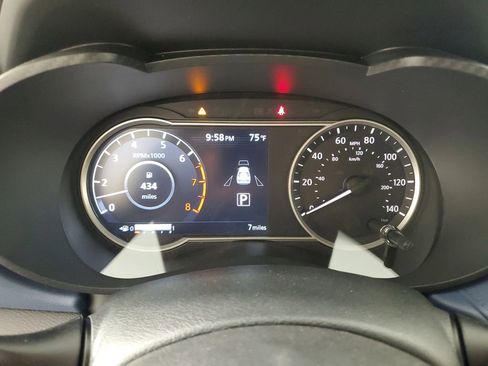 New 2025 Nissan Versa SV w/ Trunk Package image 24