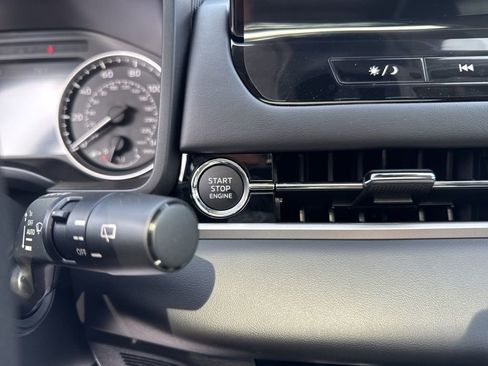 New 2026 Mitsubishi Outlander LE AWD/4WD image 30