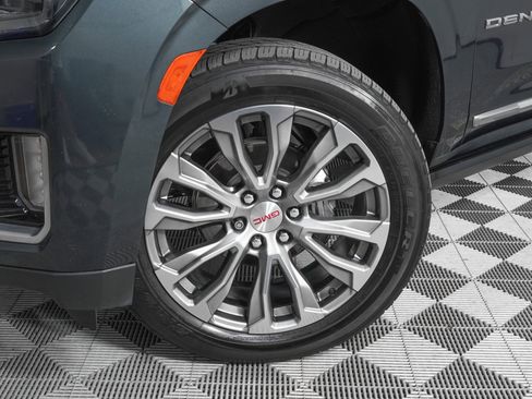 Used 2021 GMC Yukon XL Denali w/ Denali Ultimate Package image 35