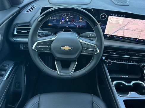 New 2026 Chevrolet Traverse LT w/ Enhanced Driving Package FWD image 14
