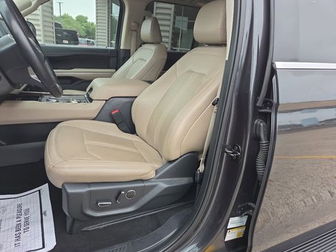 Used 2024 Ford Expedition Max Limited RWD image 21