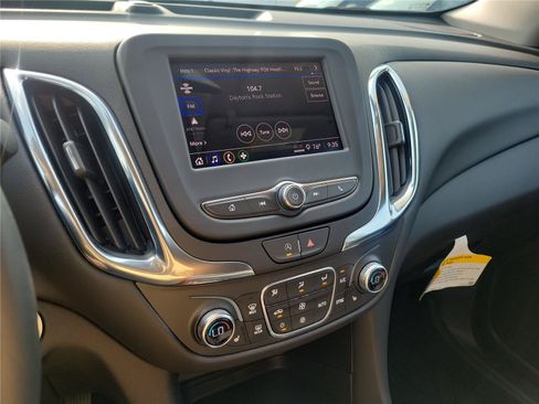 Used 2024 Chevrolet Equinox LT w/ LPO, Floor Liner Package FWD image 26