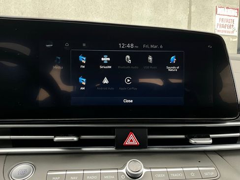 Used 2025 Hyundai Elantra SEL image 33